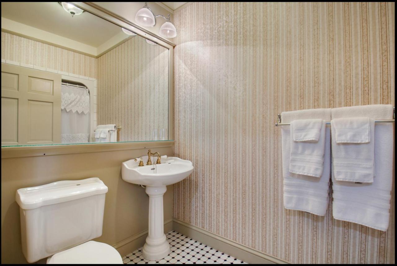 Carnegie Hall Boutique Hotel Ladysmith ภายนอก รูปภาพ