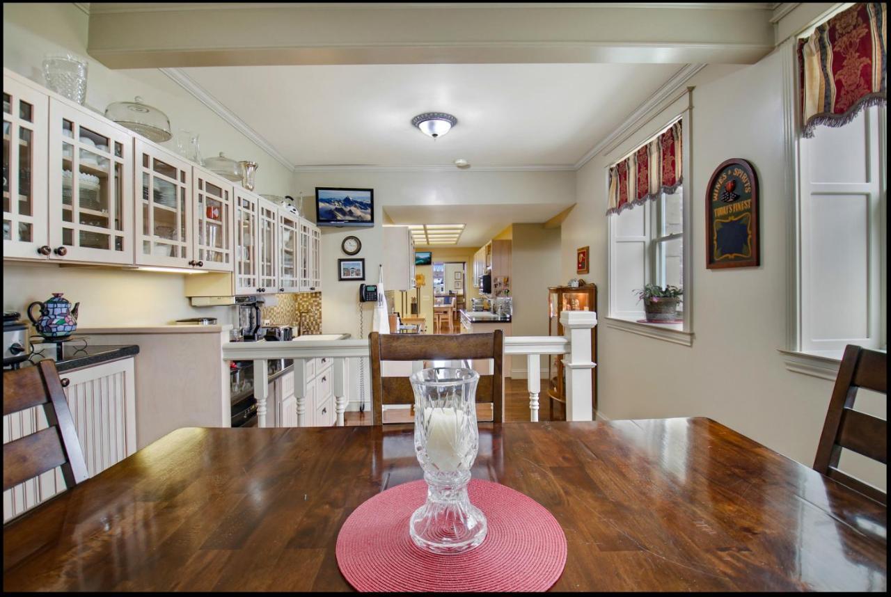 Carnegie Hall Boutique Hotel Ladysmith ภายนอก รูปภาพ