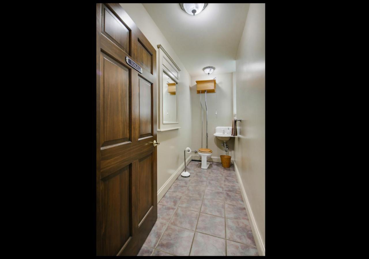 Carnegie Hall Boutique Hotel Ladysmith ภายนอก รูปภาพ